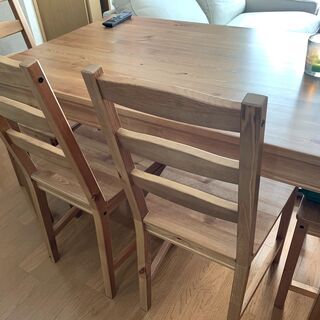 【廃棄前値下げ中！！】【受取日4月7日22時まで対応！】コンパクトで使いやすいニトリのダイニングテーブルセットの画像