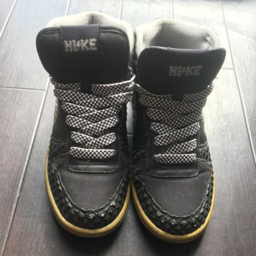NIKE ハイカットスニーカー