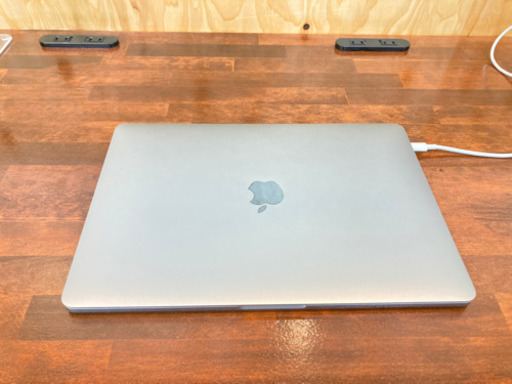MacBook pro 13 Retinaタッチバー付！美品