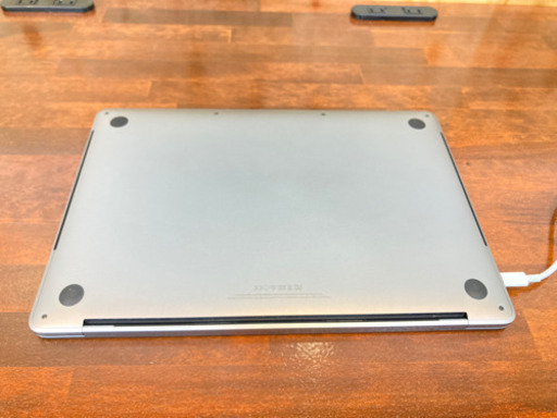 MacBook pro 13 Retinaタッチバー付！美品