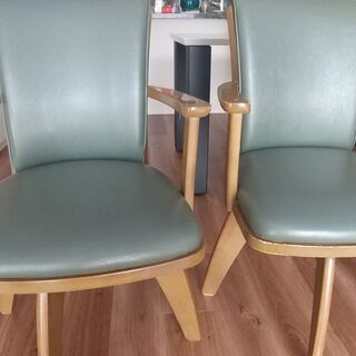 回転式ダイニングチェア４脚セット 【引き取り限定/日吉ドンキ近く】の画像