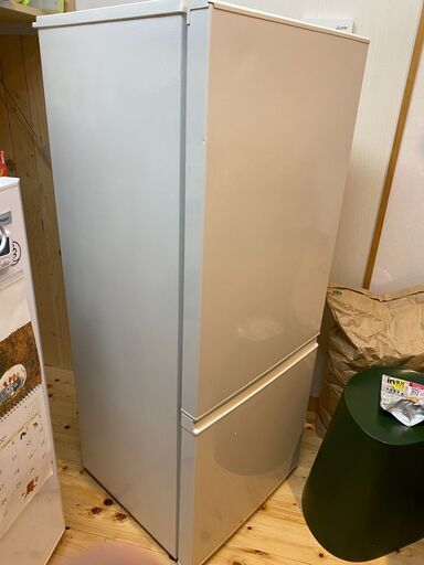 AQUA 180L冷蔵庫（54Lビッグフリーザー） AQR-18F（ホワイト）