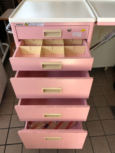 ?美品?救急カート(鍵付?)
