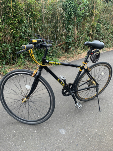 クロスバイク　LIG 700C   ライト、鍵、スマホホルダー付き