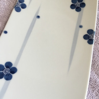長皿　レトロ　1枚　梅模様の画像