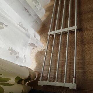 【商談済】先着順 突っ張り棚 突っ張り棒の画像
