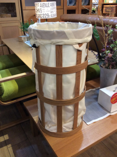 中古品 ランドリーバスケット WIREWORKS　コンランショップ