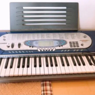 電子ピアノ　CASIO