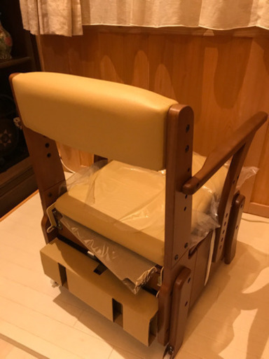 家具調ポータブルトイレ