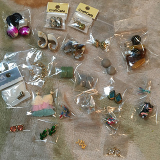 アクセサリーパーツ