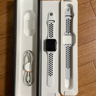 アップルウォッチ　Apple Watch Series3 42mm GPS+セルラー　ナイキの画像