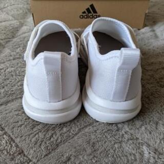 【商談決定】adidas アディダススニーカーの画像