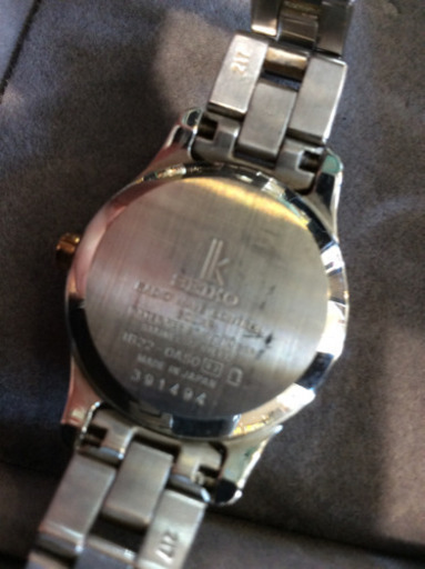 中古品 ソーラー電波腕時計 SEIKO LUKIA