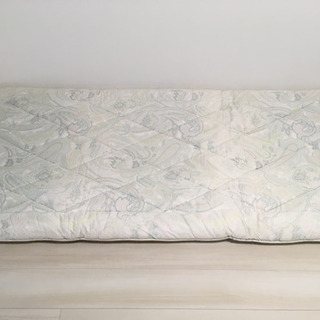 羊毛敷布団 シングルの画像