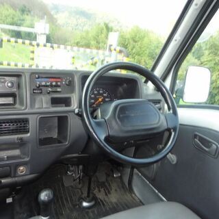 ☆☆実用車！サンバーバン！５ＭＴ！満タンタイヤ！エアコン　バリ効き！実検令和５年４月迄！の画像