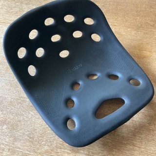 取引中です。直接手渡 Backjoy 腰痛や座り仕事が多い人へ