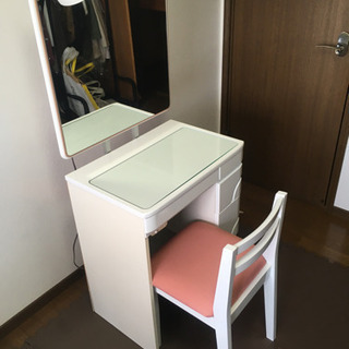 中古美品　ドレッサー