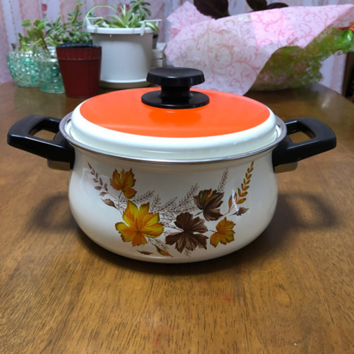 昭和レトロ　ホーロー鍋