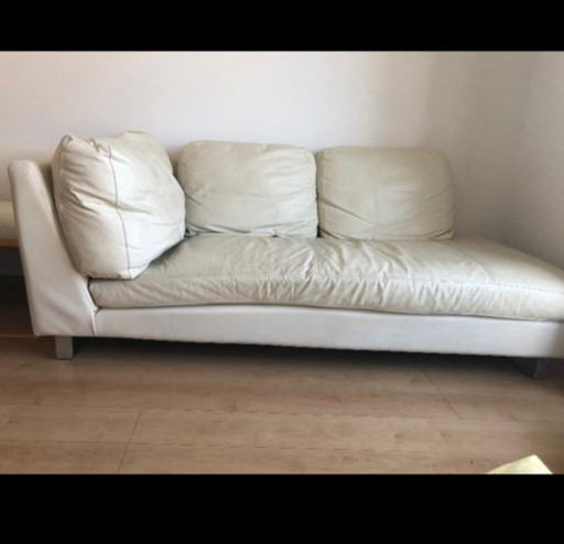 トリプルソファ　本革ソファ　アイボリー　大塚家具