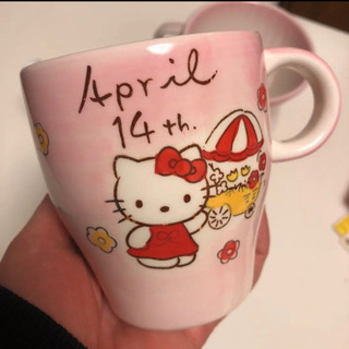 超レア💓ハローキティ　マグカップ　4月14日生まれ❤️の画像