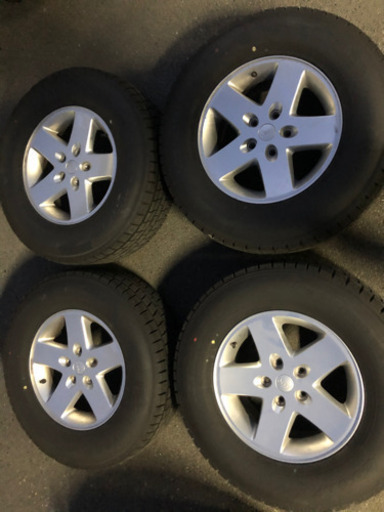 jkラングラー  スタッドレス　17インチ純正ホイール