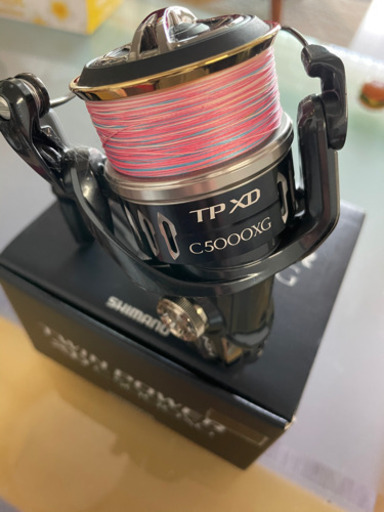 シマノ ツインパワーXD C5000XG 社外ハンドルノブ付き