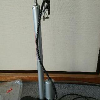 ☆☆ほぼ未使用品！自転車 空気入れ♪スチールポンプ ♪新品チェー...