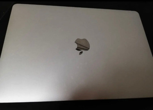 定価14万円　MacBook Pro 2017  13インチ