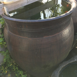 唐津焼き大甕、金魚めだか飼育 店舗看板などに