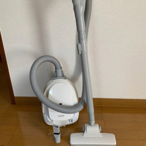 アイリスオーヤマ 紙パック式クリーナー 掃除機 IC-B310-W