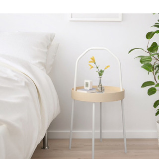 IKEA サイドテーブル の画像
