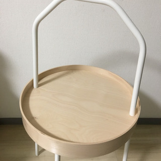 IKEA サイドテーブル の画像