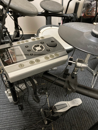 【〆切】電子ドラム※一部接着不良の為特価