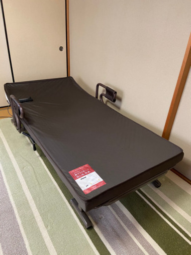折りたたみ式 電動リクライニングベッド