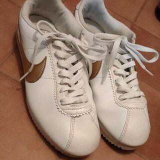 NIKEスニーカー白