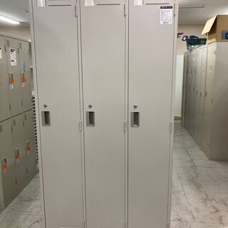 中古　コクヨ 3人用ロッカー　 スチールロッカー　3人　ロッカー...