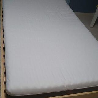 ☆引取り手決定済み☆【IKEA】セミダブルベッド＆マットレス