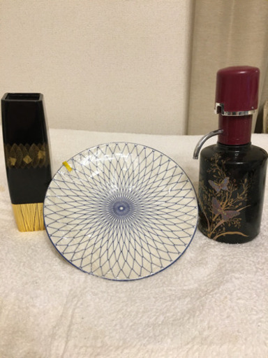 【即日受渡可能!】花瓶、フグ皿、水差し①