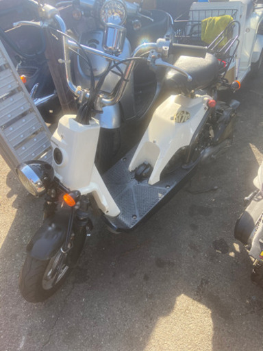 ホンダ バイト お洒落なスクーター