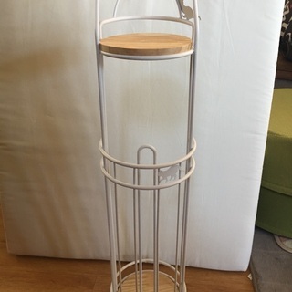 トイレットペーパー入れ