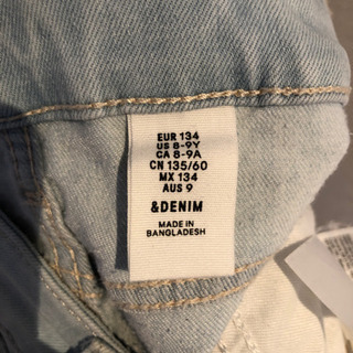 オシャレに着こなせるサロペットの画像