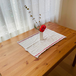 IKEA  木製　ダイニングテーブルの画像