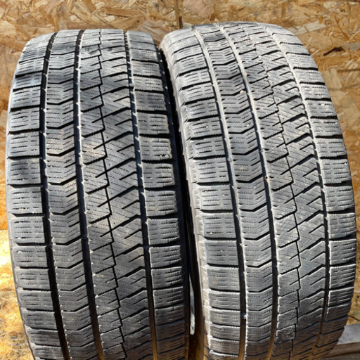 ブリジストン　VRX2 225/45R18 スタッドレス  タイヤ