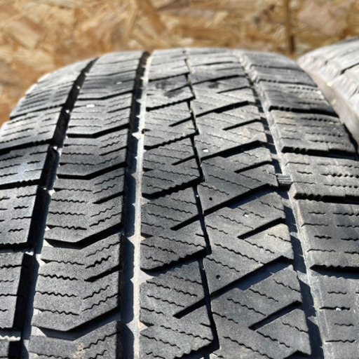 ブリジストン　VRX2 225/45R18 スタッドレス  タイヤ