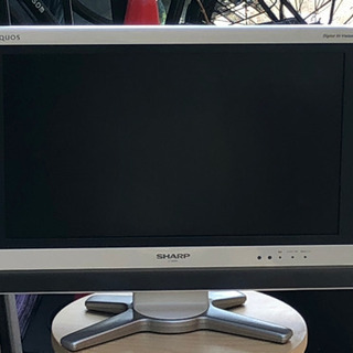 SHARP AQUOS 2009年製　液晶カラーテレビ　多機能リモコン付きの画像