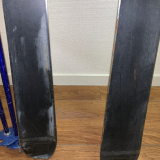 スキー板＋ストックの画像