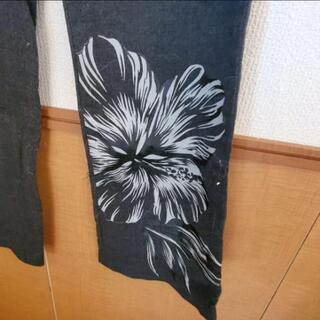  ハイビスカスプリントパンツの画像