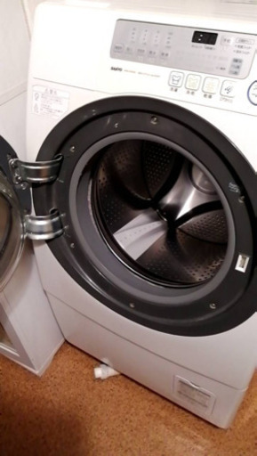 引き取りに来れる方のみ。　ドラム式洗濯乾燥機