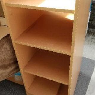 本棚　ラック　移動駒付き