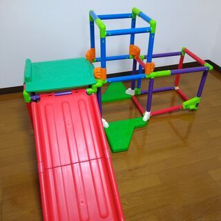 ジャングルジム・滑り台の2遊具セットの画像